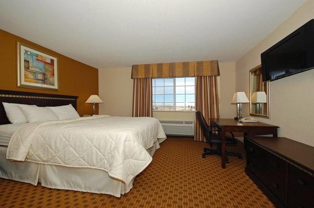 Comfort & I-10 Hotel
