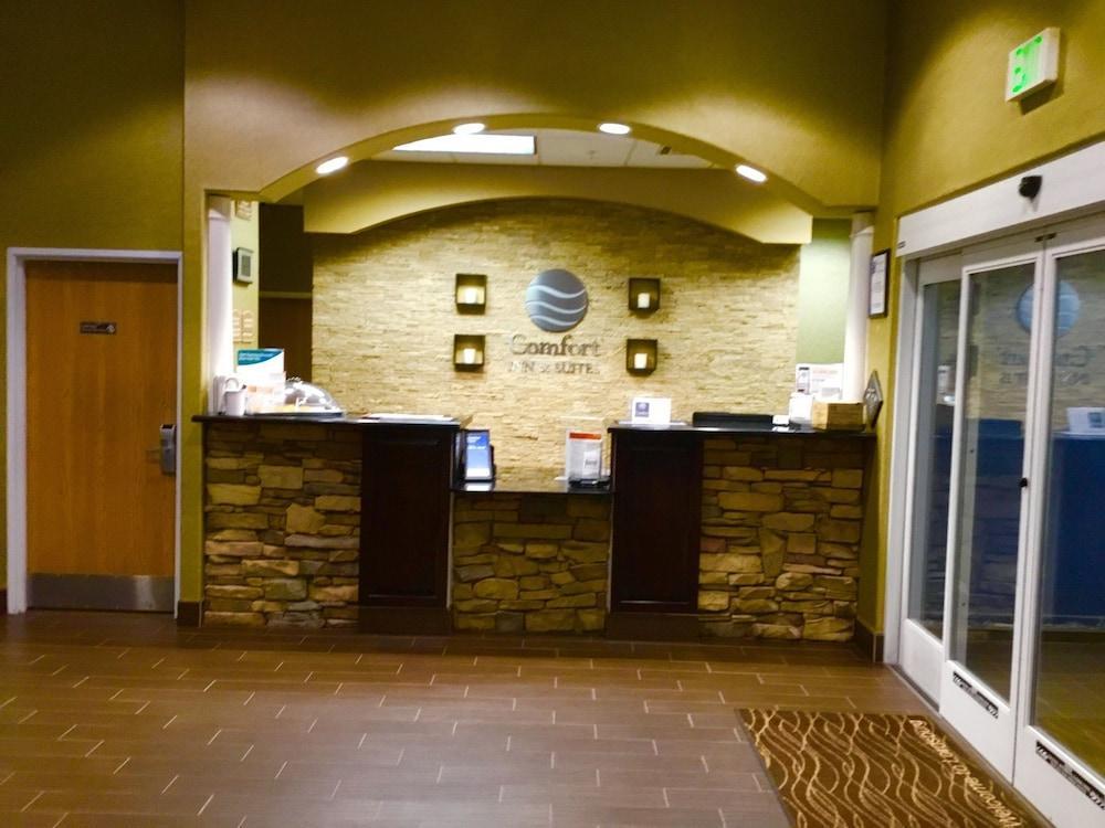 Comfort & I-10 Hotel 3*