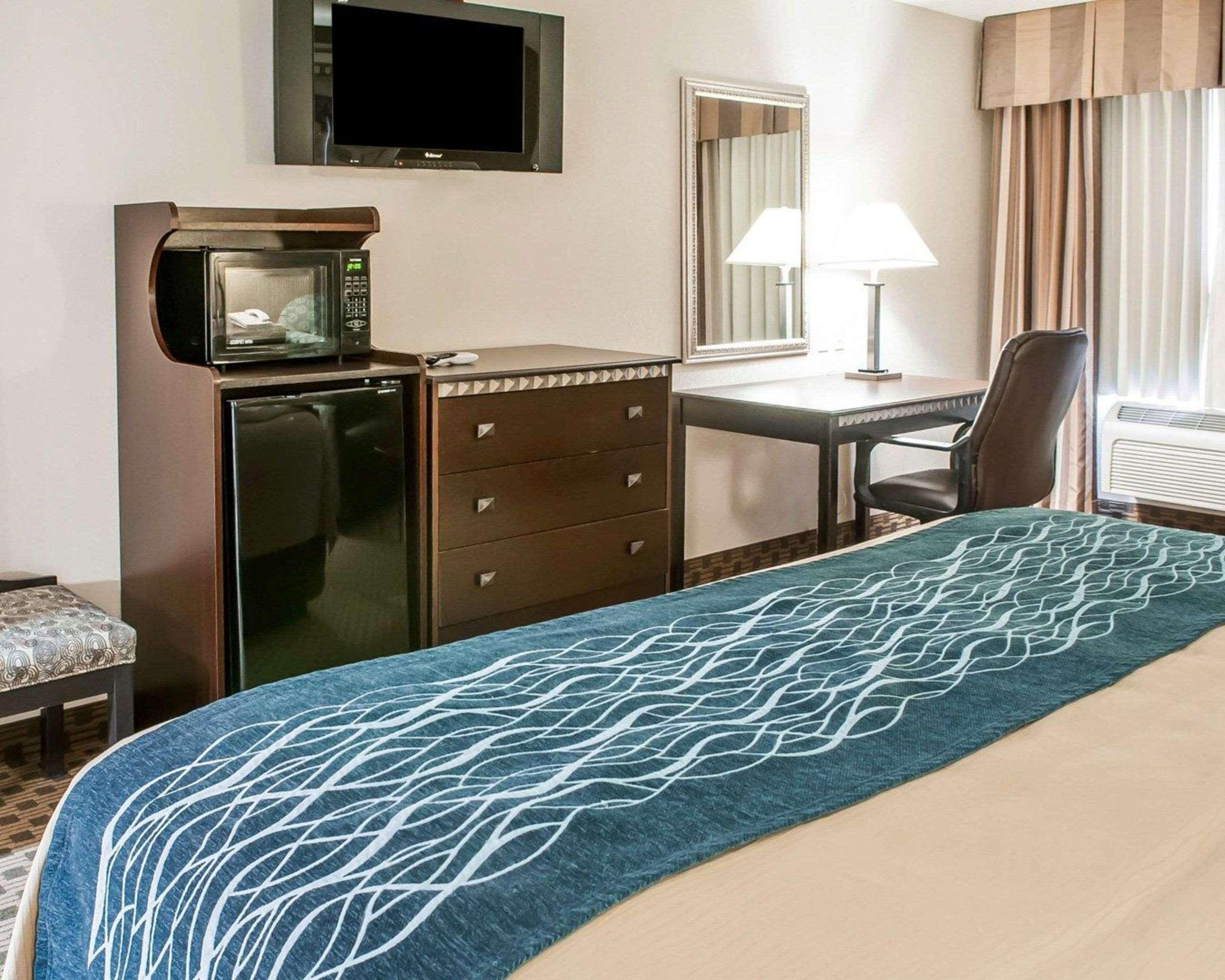 Comfort & I-10 Hotel