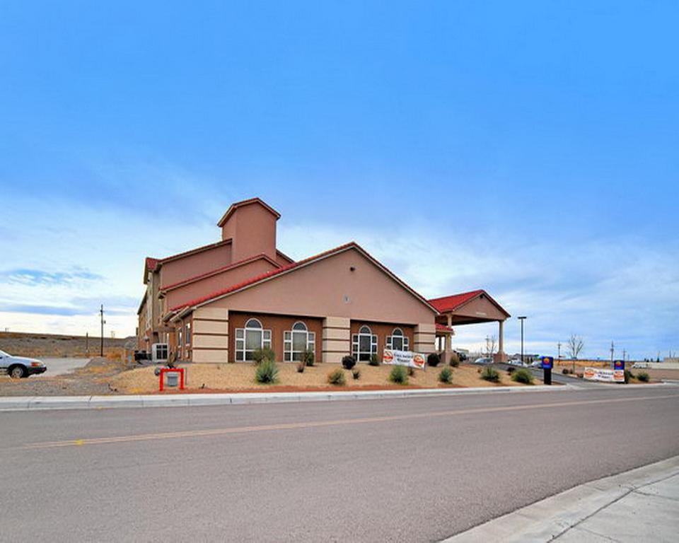 Comfort & I-10 Lordsburg