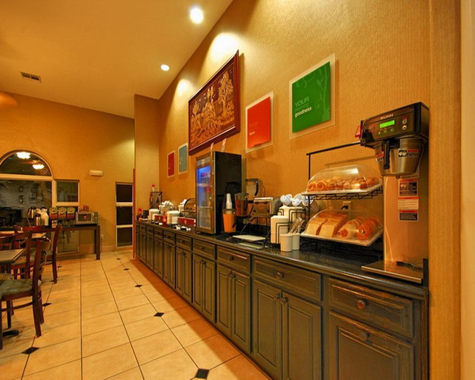 Comfort & I-10 Hotel Lordsburg
