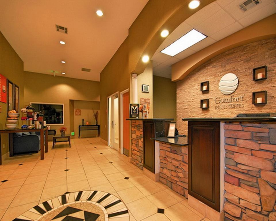 Comfort & I-10 Hotel 3*