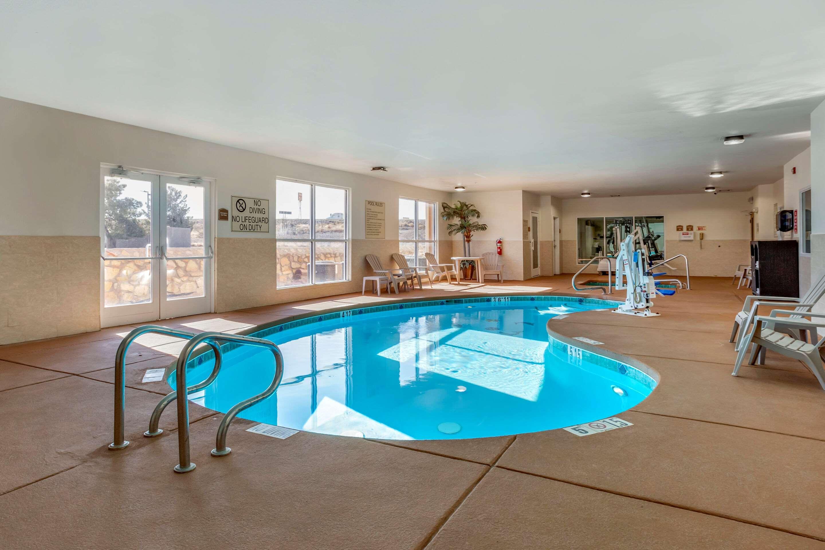Comfort & I-10 Hotel