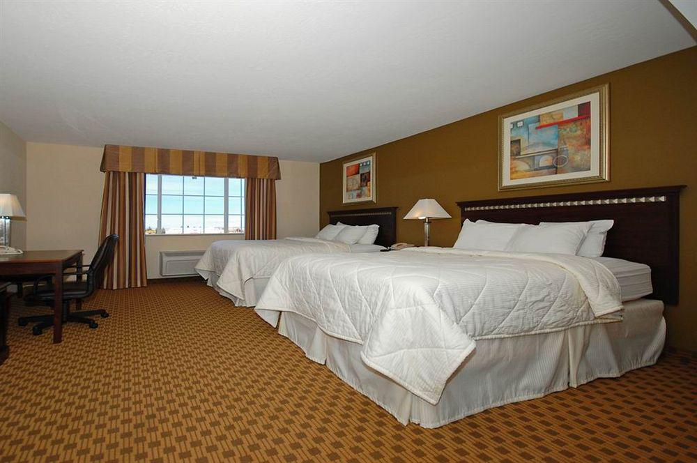 Hotel Comfort & I-10 3*